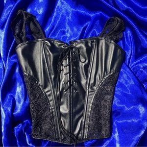Black lace up corset